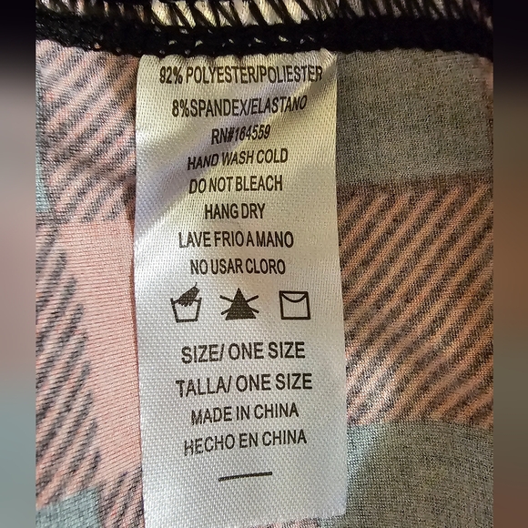 Buffalo Plaid and Black Full-length leggings NWT - Picture 5 of 6